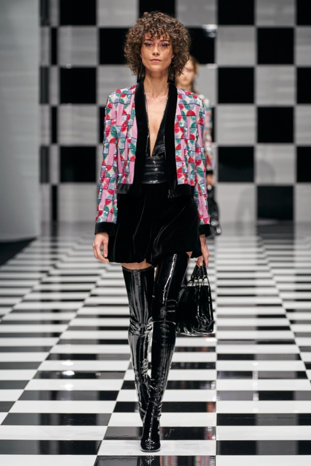  مجموعة Emporio Armani  لخريف 2022 أكثر تنوعًا وشمولًا من أي وقت مضى