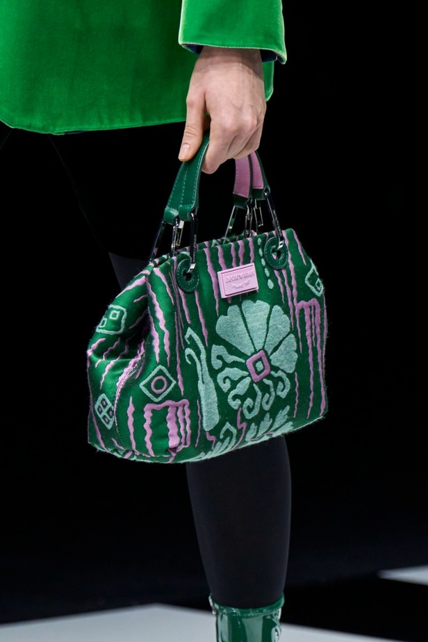  مجموعة Emporio Armani  لخريف 2022 أكثر تنوعًا وشمولًا من أي وقت مضى