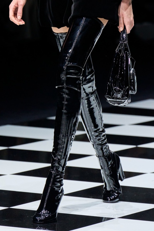  مجموعة Emporio Armani  لخريف 2022 أكثر تنوعًا وشمولًا من أي وقت مضى