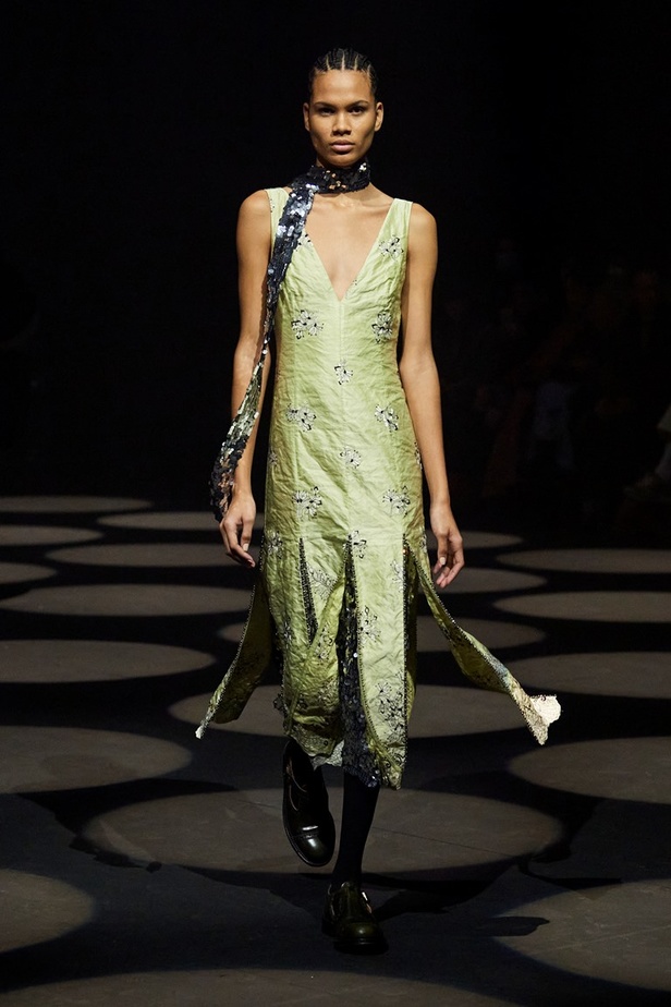 مجموعة Erdem لخريف وشتاء 2022