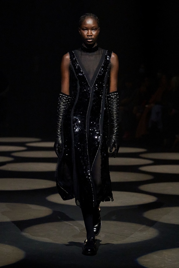 مجموعة Erdem لخريف وشتاء 2022