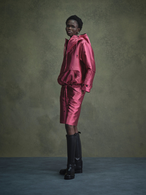 أزياء NOON BY NOOR تجمع عالم التناقضات لخريف وشتاء 2022