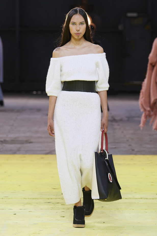 منمجموعة غابرييلا هيرست لخريف وشتاء 2022-2023