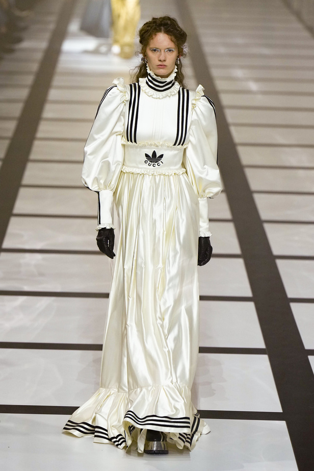 تعاون Adidas وGucci يذهل الحضور في مجموعة "غوشي" لخريف وشتاء 2022