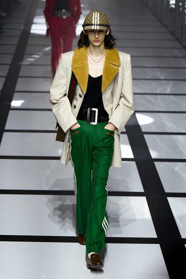 تعاون Adidas وGucci يذهل الحضور في مجموعة "غوشي" لخريف وشتاء 2022