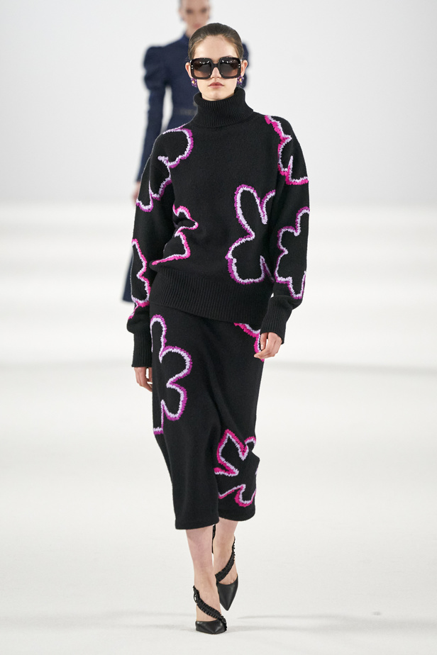 عرض أزياء مجموعة Carolina Herrera لموسم خريف وشتاء 2022 في نيويورك