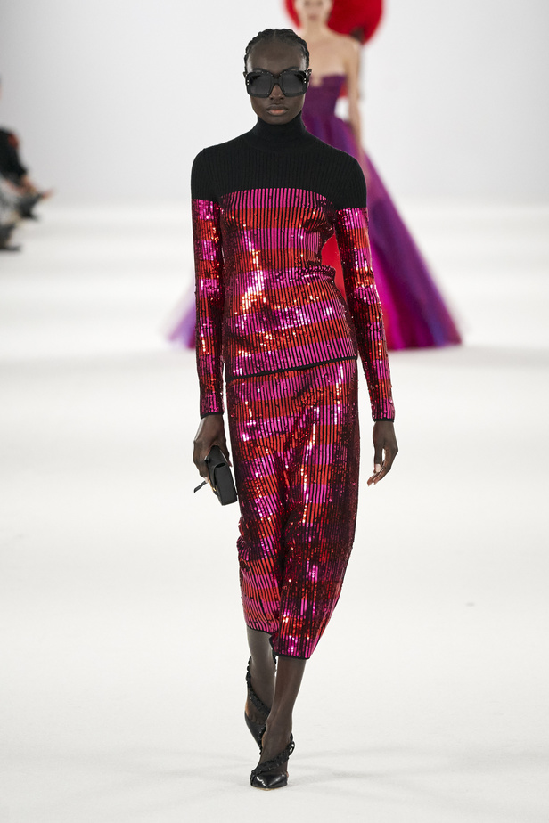 عرض أزياء مجموعة Carolina Herrera لموسم خريف وشتاء 2022 في نيويورك