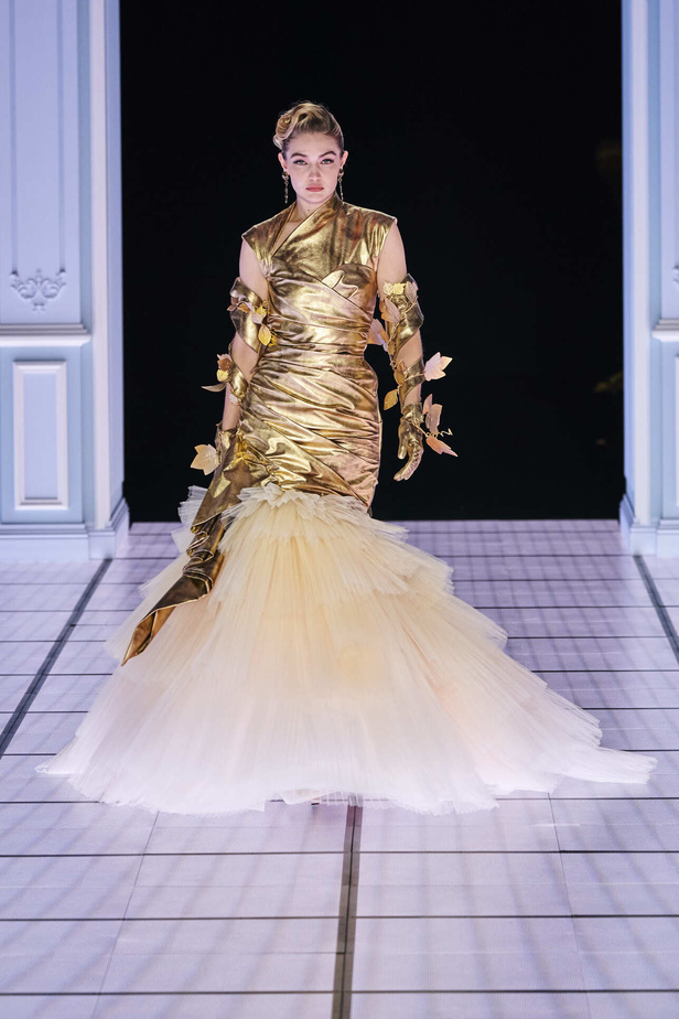 عرض أزياء مجموعة Moschino لموسم خريف وشتاء 2022 في ميلانو