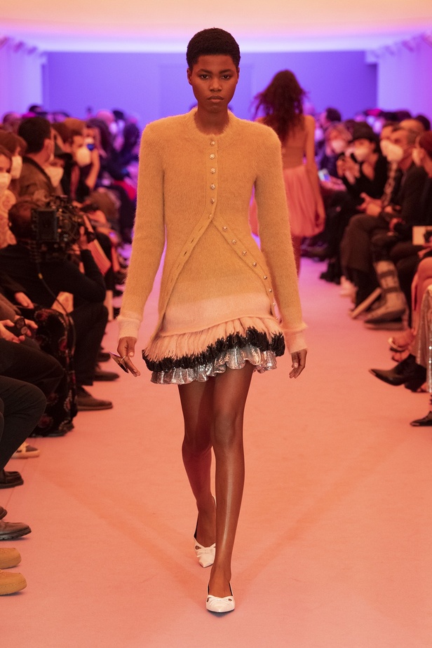 عرض أزياء مجموعة Paco Rabanne لموسم خريف وشتاء 2022 في نيويورك