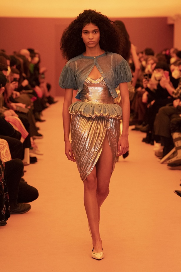 عرض أزياء مجموعة Paco Rabanne لموسم خريف وشتاء 2022 في نيويورك