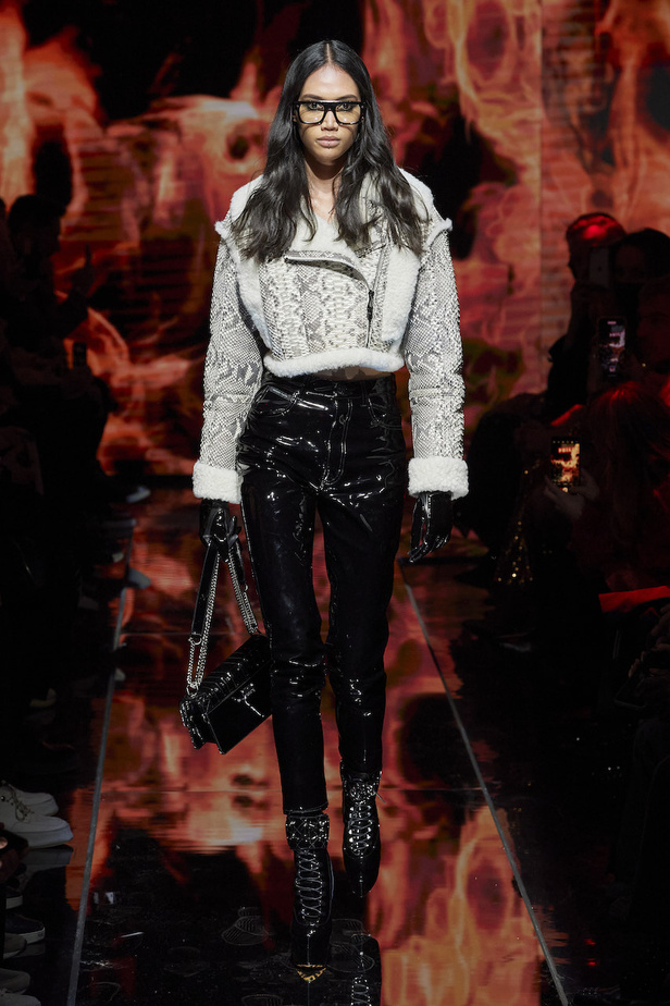 من عرض أزياء Philipp Plein لموسم خريف 2022