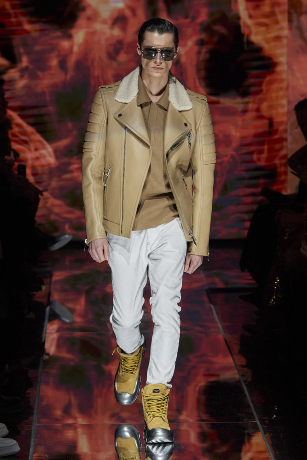 من عرض أزياء Philipp Plein لموسم خريف 2022