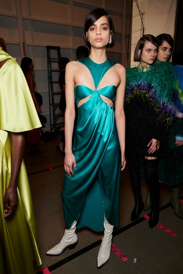 مجموعة أزياء Prabal Gurung لخريف وشتاء 2022