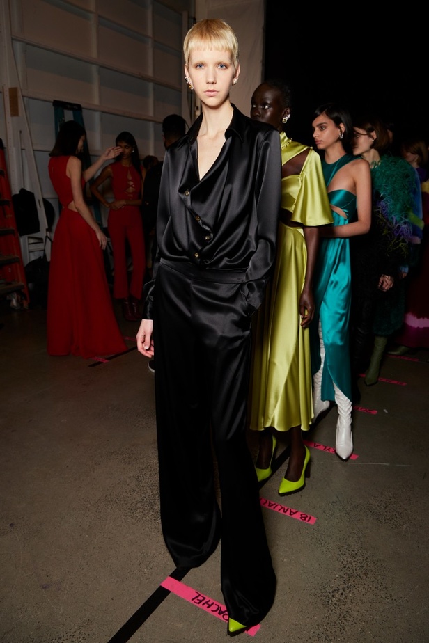 مجموعة أزياء Prabal Gurung لخريف وشتاء 2022