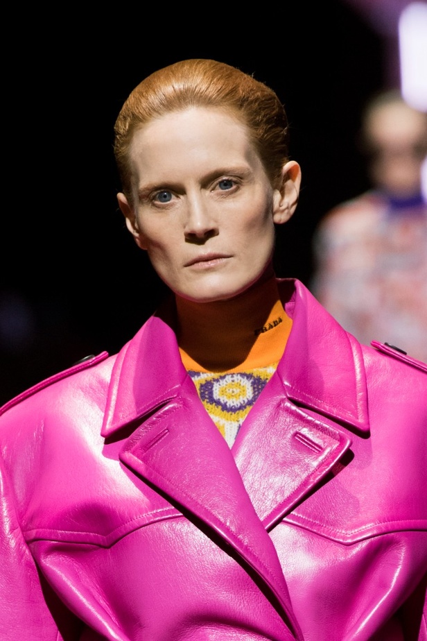 اطلالات جمالية من عرض Prada لخريف 2022