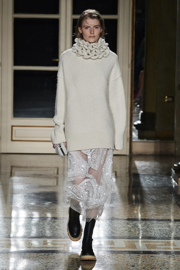 مجموعة Ermano Scervino لموسم خريف وشتاء 2022-2023