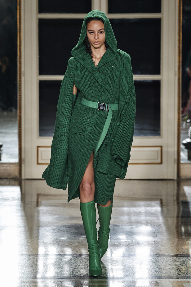 مجموعة Ermano Scervino لموسم خريف وشتاء 2022-2023