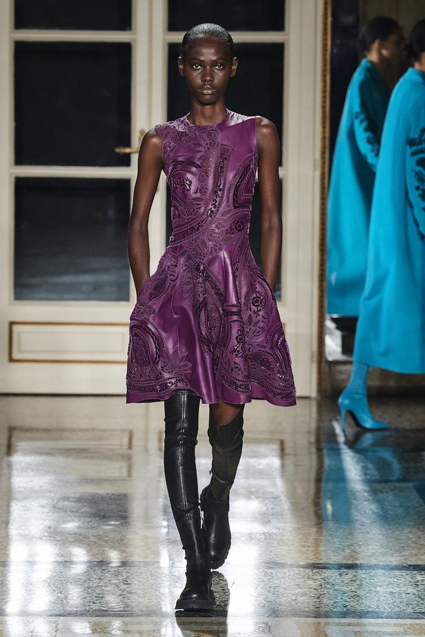 مجموعة Ermano Scervino لموسم خريف وشتاء 2022-2023