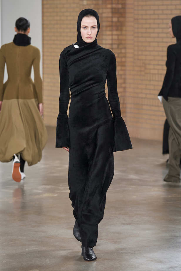 من مجموعة Proenza Schouler لموسم خريف 2022