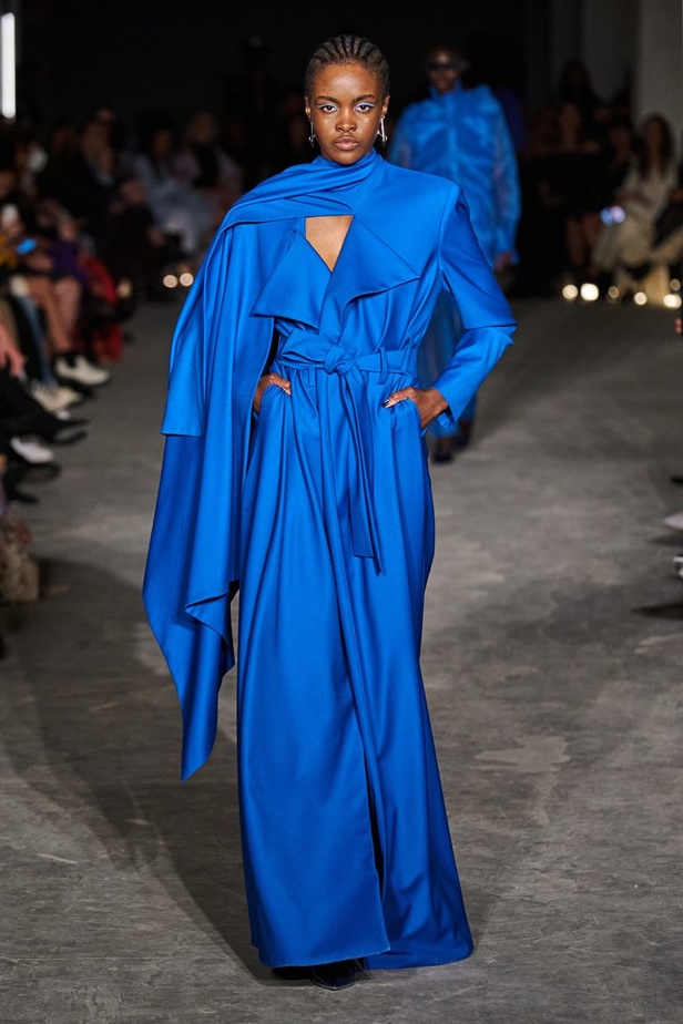 عرض أزياء Christian Siriano لخريف وشتاء 2022