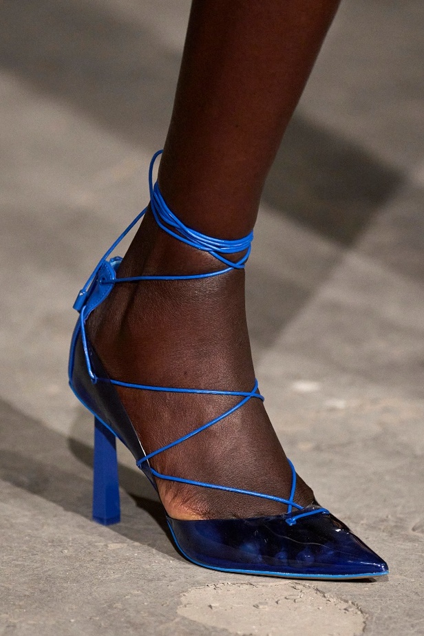 عرض أزياء Christian Siriano لخريف وشتاء 2022