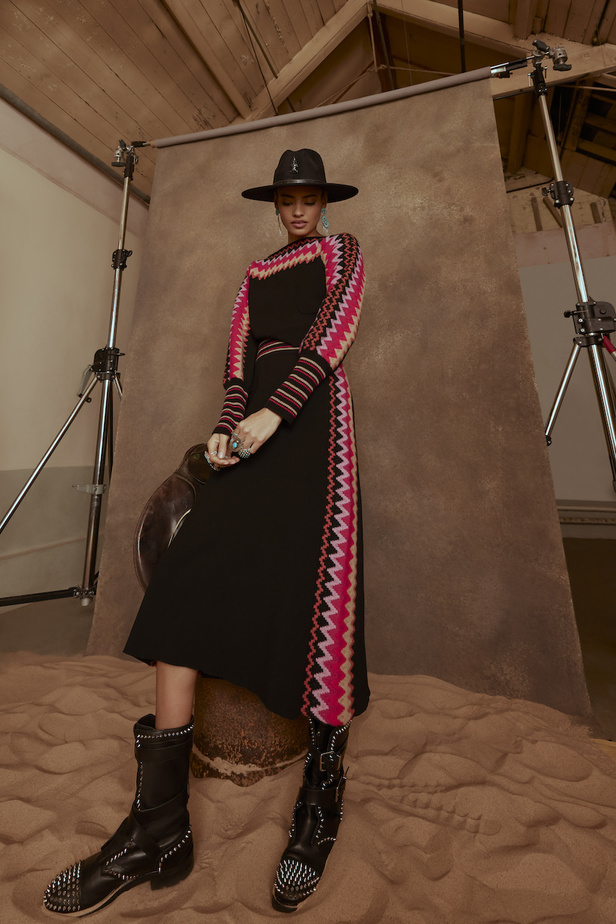 من مجموعة Temperley London لموسم خريف 2022