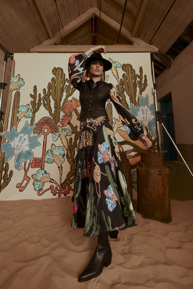 من مجموعة Temperley London لموسم خريف 2022