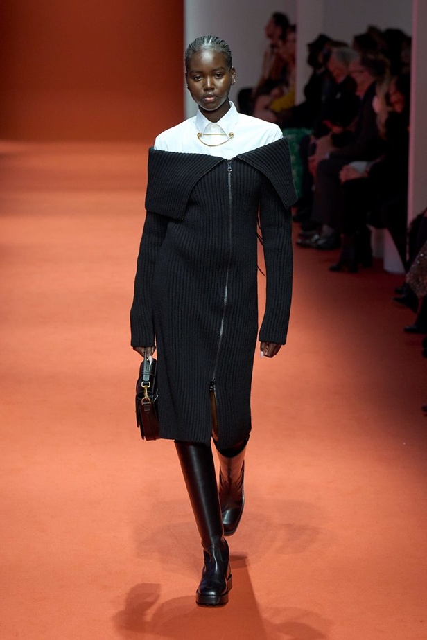 مجموعة Tod’s لخريف وشتاء 2022 إعادة تخيل لأيقونات الجمال الإيطالي