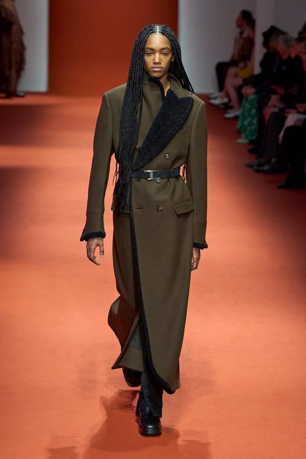 مجموعة Tod’s لخريف وشتاء 2022 إعادة تخيل لأيقونات الجمال الإيطالي