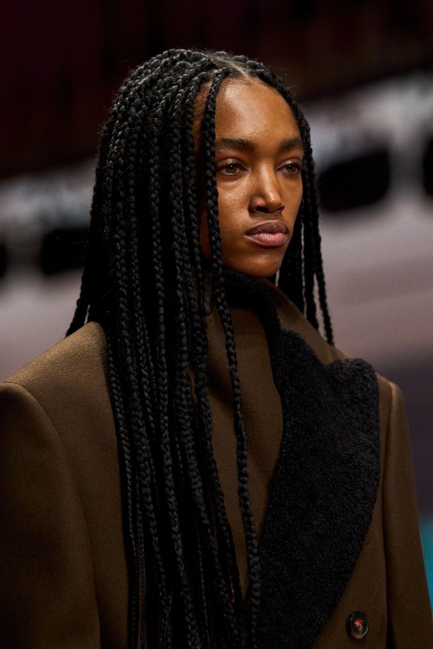 اطلالات جمالية من عرض أزياء Tod’s لموسم خريف 2022