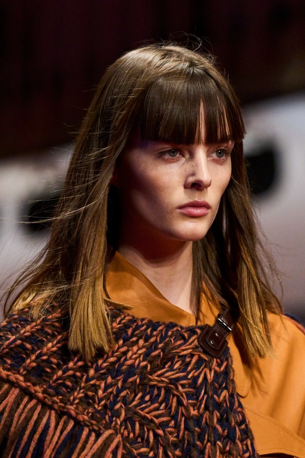 اطلالات جمالية من عرض أزياء Tod’s لموسم خريف 2022