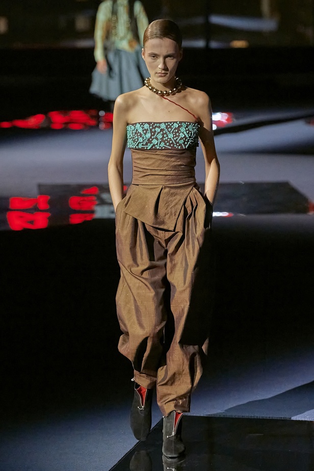 مجموعة Tory Burch لموسم خريف وشتاء 2022 