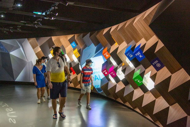 رحلة استكشافية غامرة وترفيهية داخل جناح لوكسمبورغ في إكسبو 2020 دبي - المصدر وام 