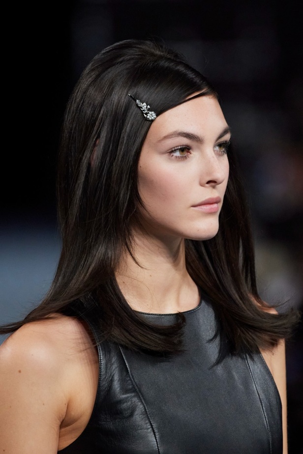 اطلالات جمالية من مجموعة CHANEL لخريف وشتاء 2022-2023