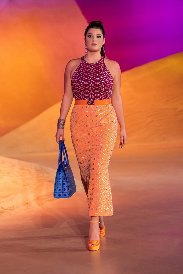 مجموعة جورج حبيقة لخريف وشتاء 2022-2023 نسيم الكوكب الأحمر