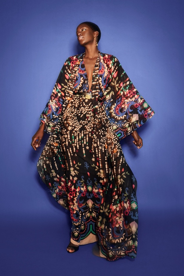 مجموعة زهير مراد لخريف وشتاء 2023 إطلالات عصرية ومغامرة لا تعرف حدوداً