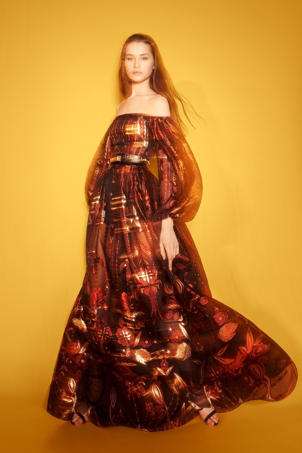 مجموعة زهير مراد لخريف وشتاء 2023 إطلالات عصرية ومغامرة لا تعرف حدوداً