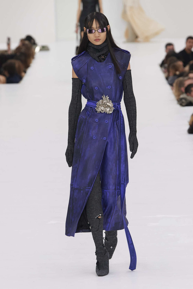 عرض أزياء مجموعة Acne Studios لموسم خريف وشتاء 2022 في باريس