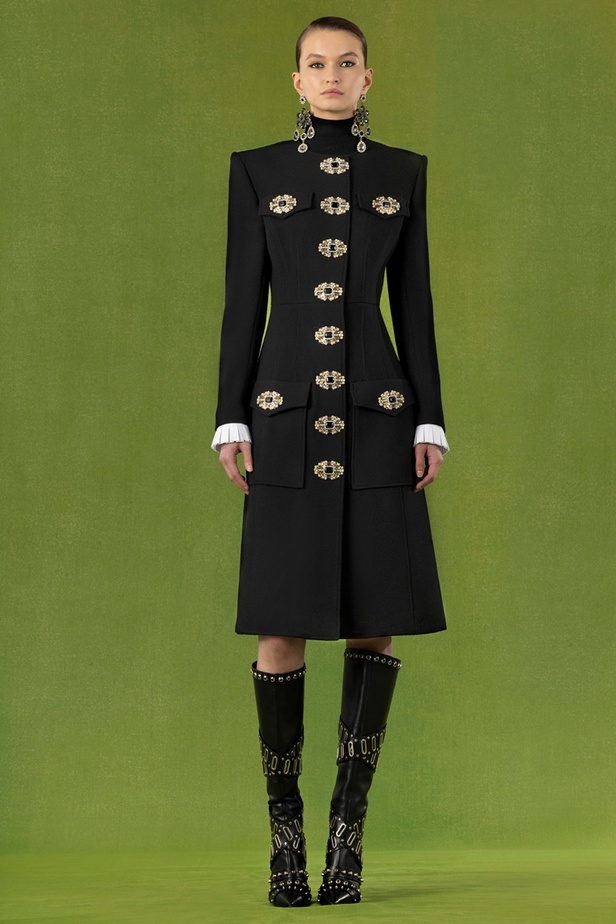 مجموعة Andrew Gn لخريف وشتاء 2022 تصاميم فخمة تعكس رحلته من سنغافورة إلى باريس