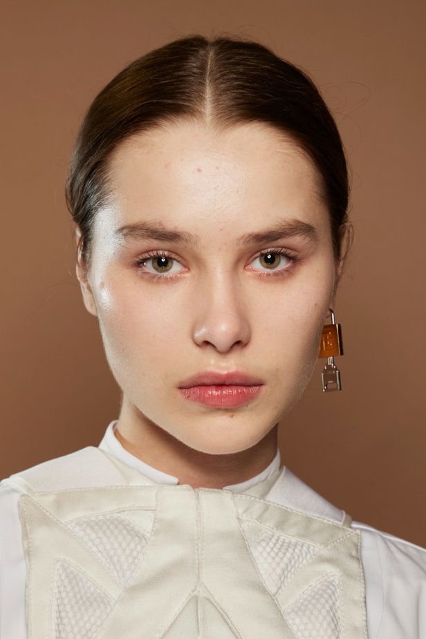 اطلالات جمالية من مجموعة Balmain لخريف 2022 