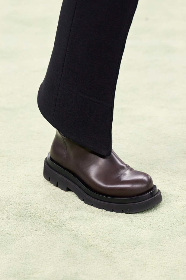 قوة المرأة العملية في مجموعة "بوتيغا فينيتا" لخريف وشتاء 2022