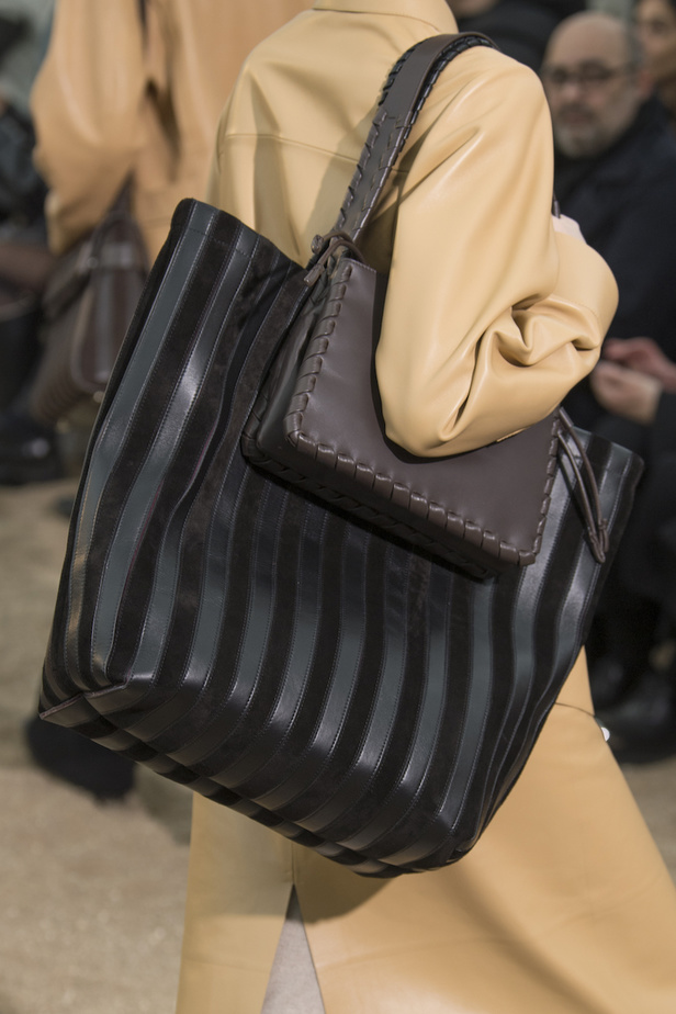 عرض أزياء Chloe لموسم خريف وشتاء 2022-2023 