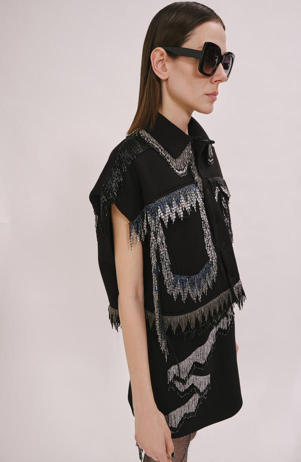 عرض أزياء مجموعة  Dice Kayek لموسم خريف وشتاء 2022 في باريس