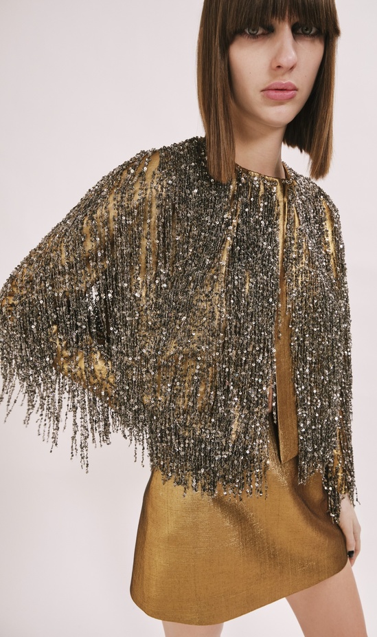 عرض أزياء مجموعة  Dice Kayek لموسم خريف وشتاء 2022 في باريس