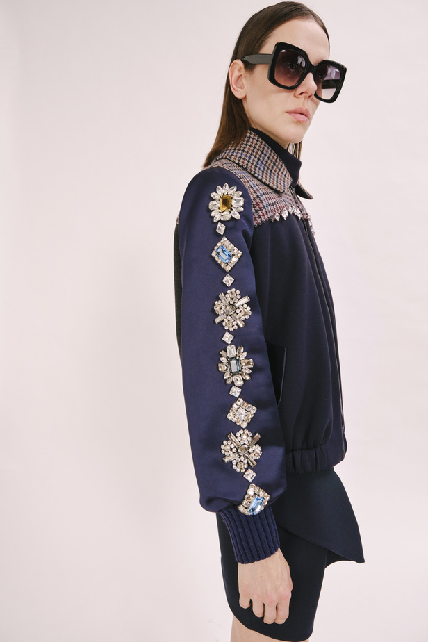 عرض أزياء مجموعة  Dice Kayek لموسم خريف وشتاء 2022 في باريس