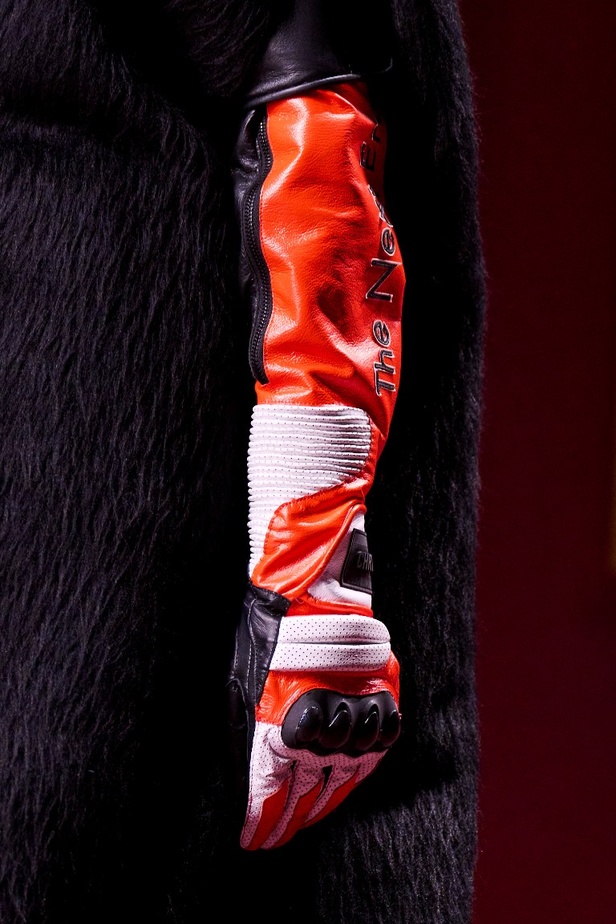 مجموعة Dior تجمع بين التقنيات العالية والتصاميم المميّزة بنظرة أنثوية