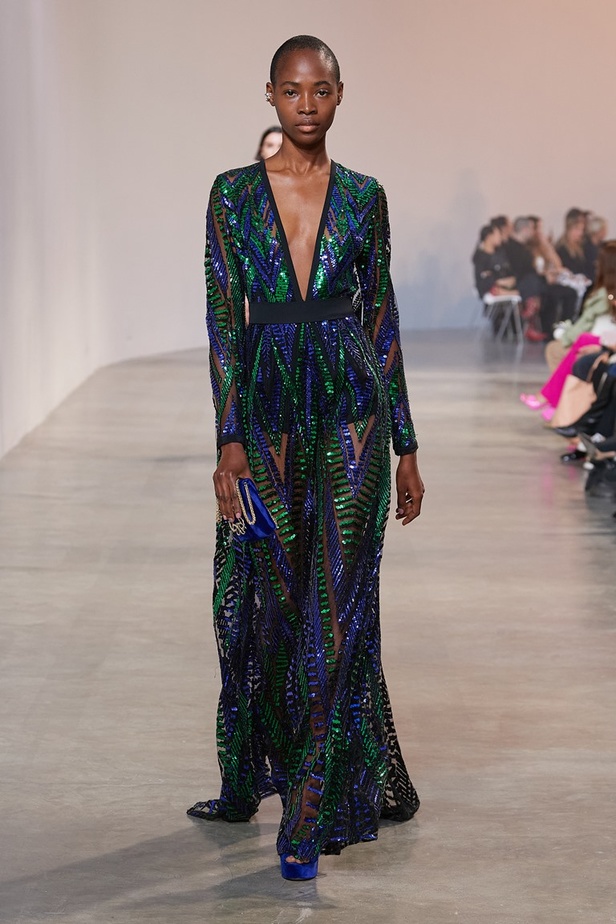 مجموعة إيلي صعب لخريف وشتاء 2022-2023