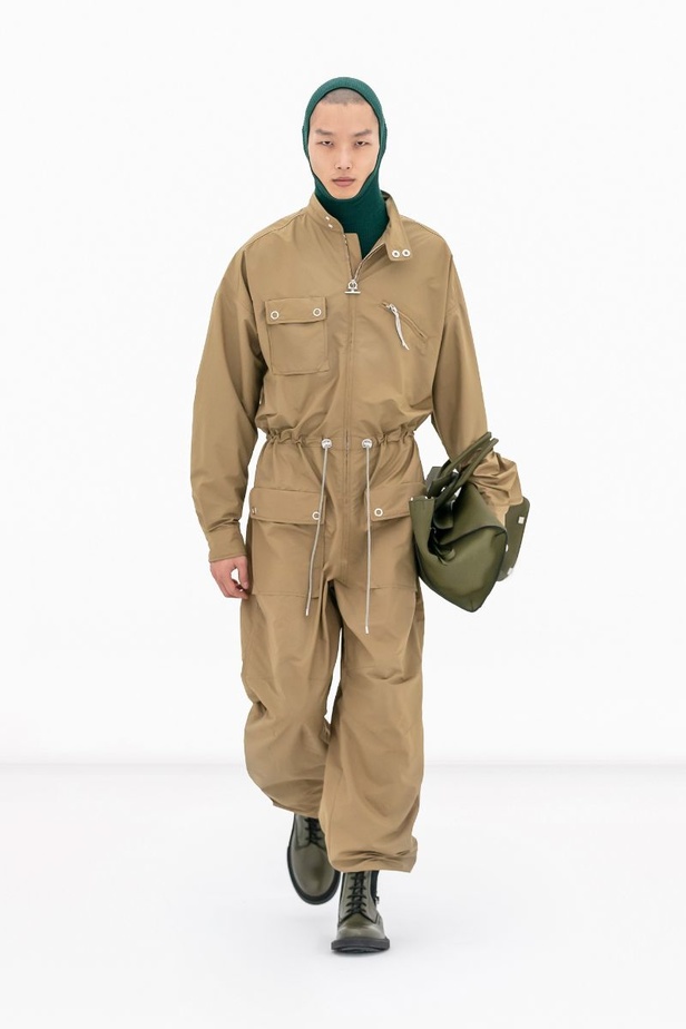  الأزياء العملية هي بطلة مجموعة أزياء Salvatore Ferragamo لخريف 2022