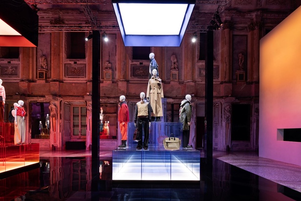  الأزياء العملية هي بطلة مجموعة أزياء Salvatore Ferragamo لخريف 2022