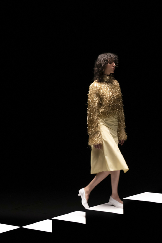 الغموض والأنوثة في مجموعة ربيع كيروز لخريف وشتاء 2022 